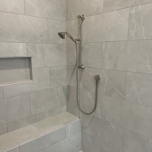 6173E786-58D6-4D7E-A4EE-4275BCEC5D47_1_105_c