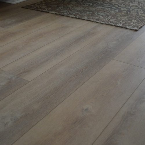 Preferred_LVP_GemCore-Sapphire-Madison9-681x1024